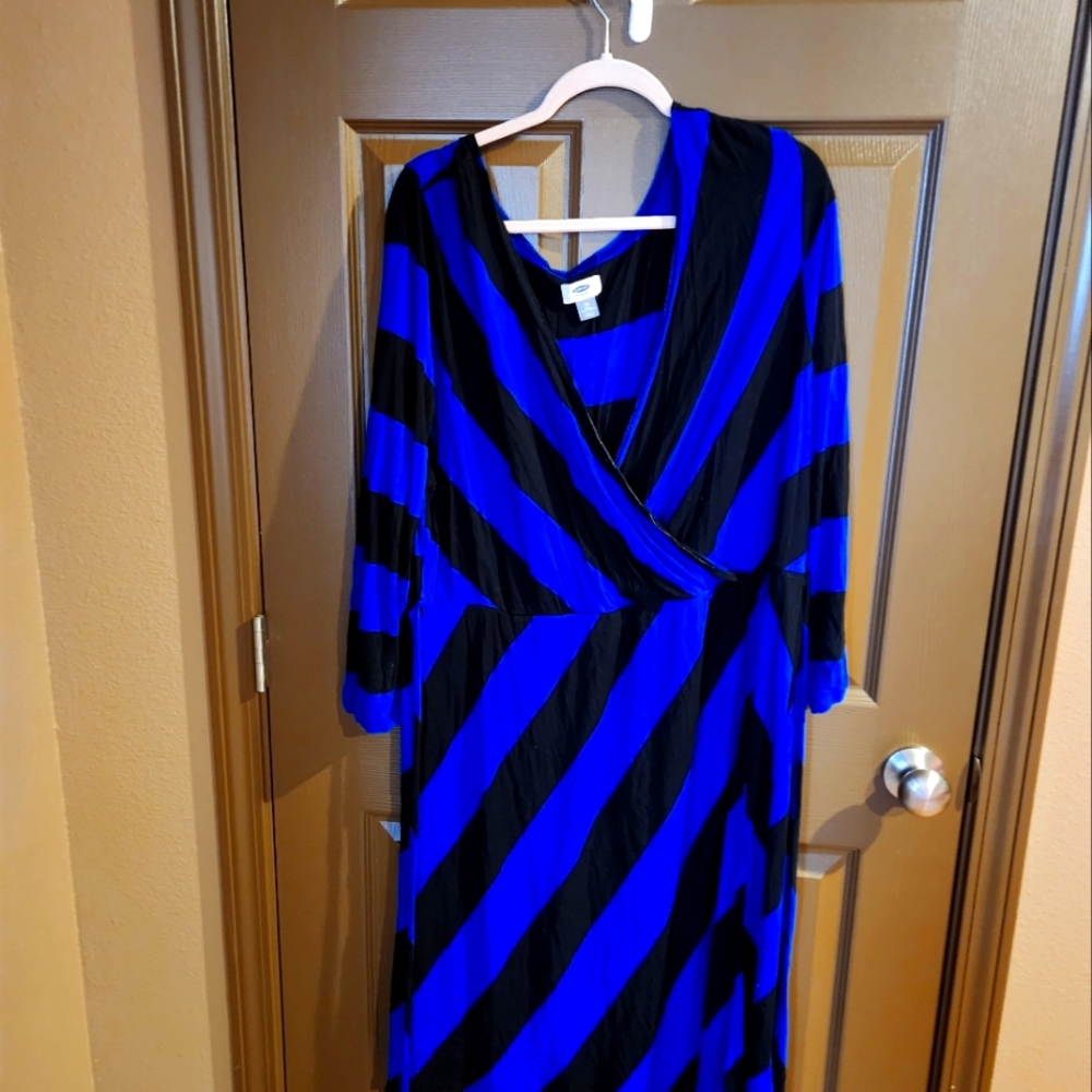 Old Navy Plus Size Blue and Black Striped Wrap Dress